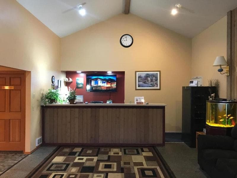 Sequim Bay Lodge 2