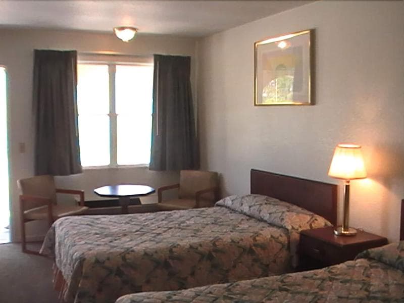 Hometown Inn Galion photo 1