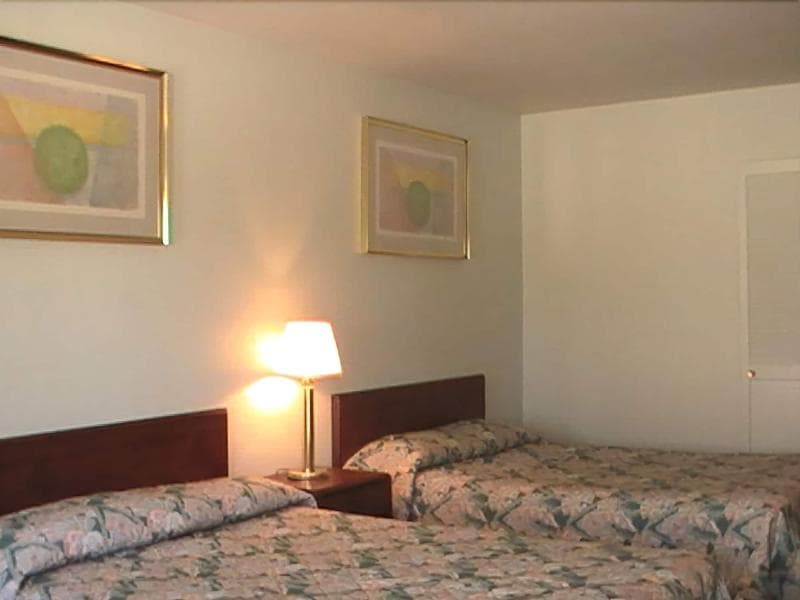 Hometown Inn Galion main