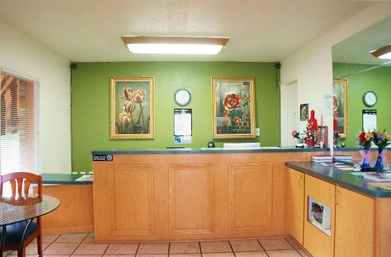 Classic Inn Red Bluff 2