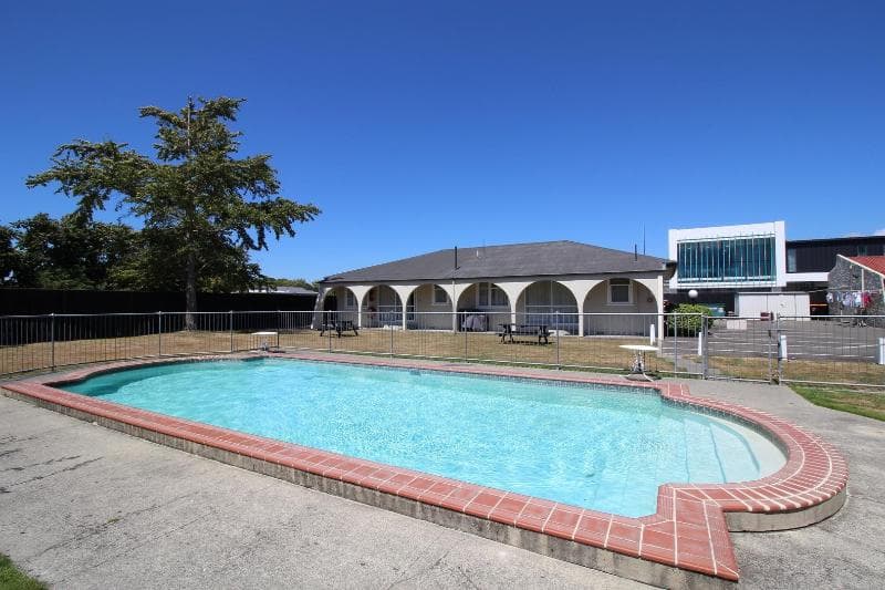 Aztec Motel 3