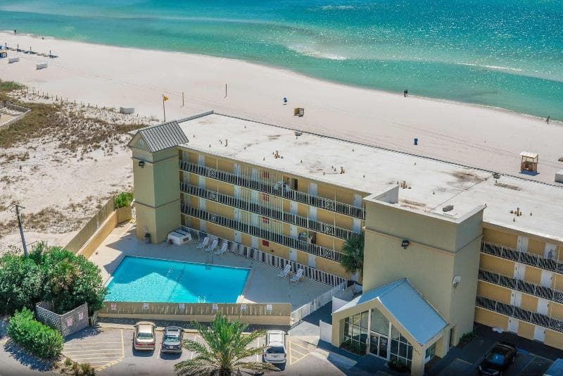 Seahaven Beach Hotel 4