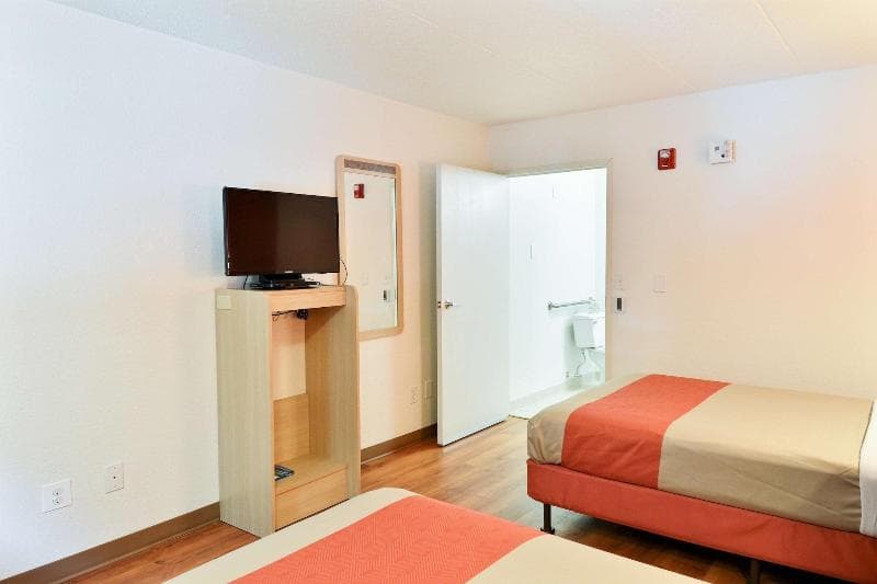 Motel 6 Nashua South photo 1