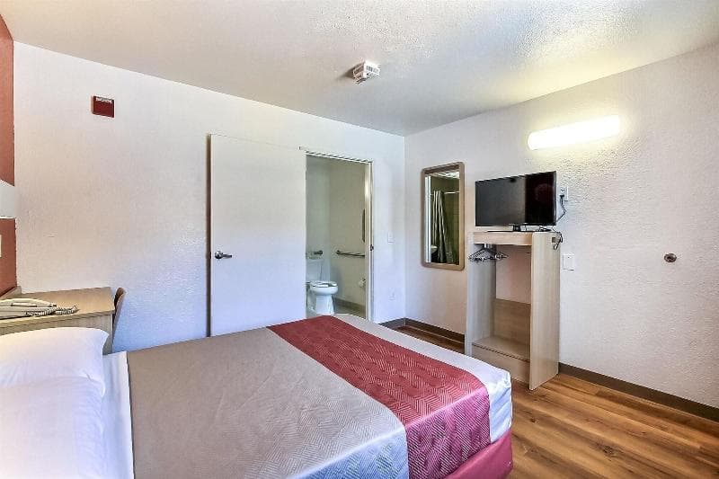 Motel 6 Fremont North 3