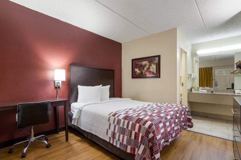 Red Roof Inn Shelbyville 3