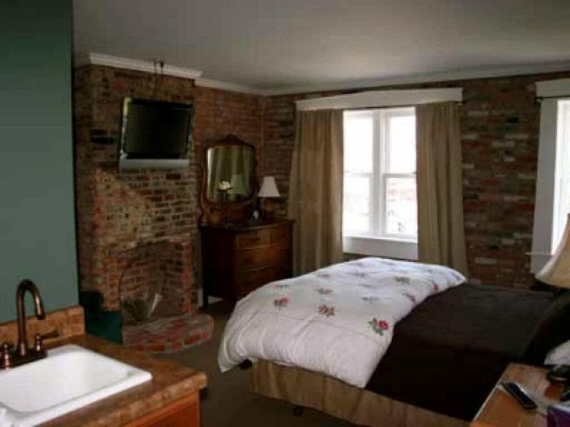 William Watson Hotel 5