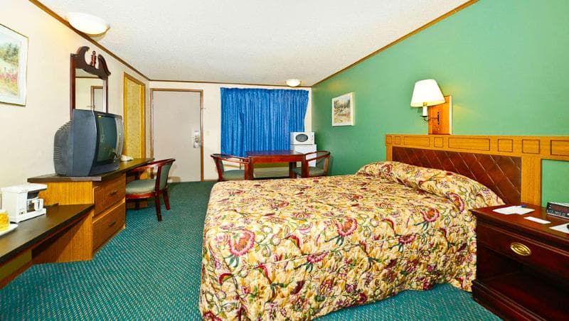 M Star Hotel Covington main