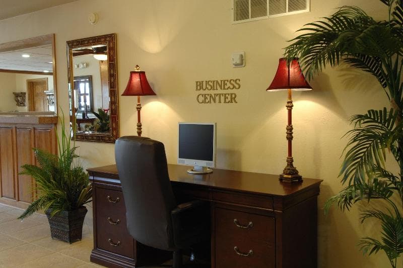All American Inn & Suites photo 1