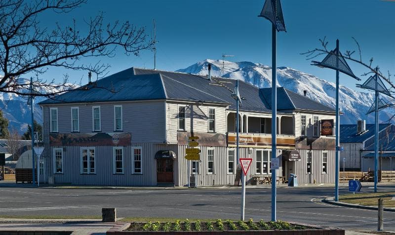 The Brown Pub 3