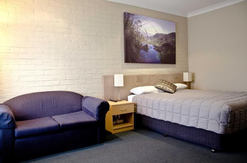 Baybrook Motor Inn photo 1