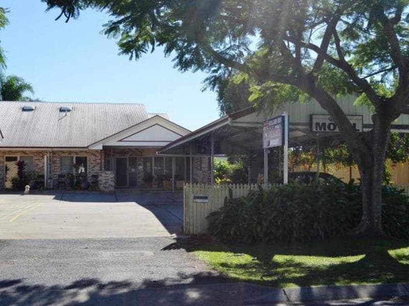 Bay Retreat Motel photo 1