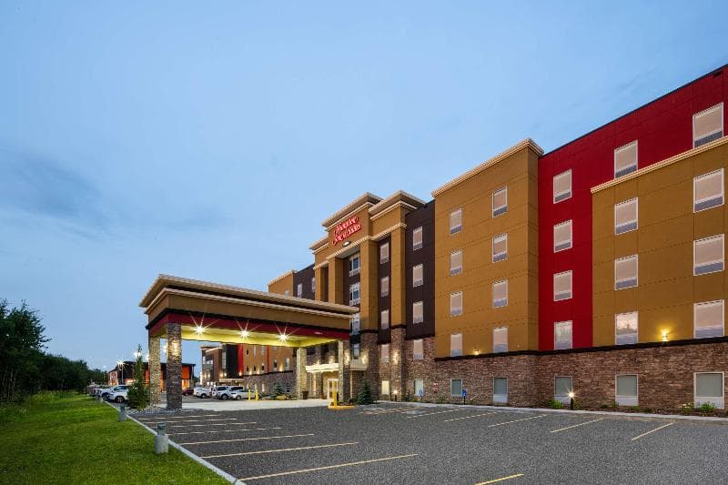 Hampton Inn & Suites Edmonton St. Albert, AB 3