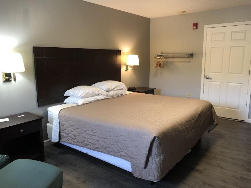 Deerfield Inn & Suites 2