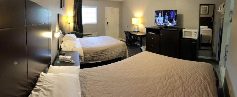 Deerfield Inn & Suites 5