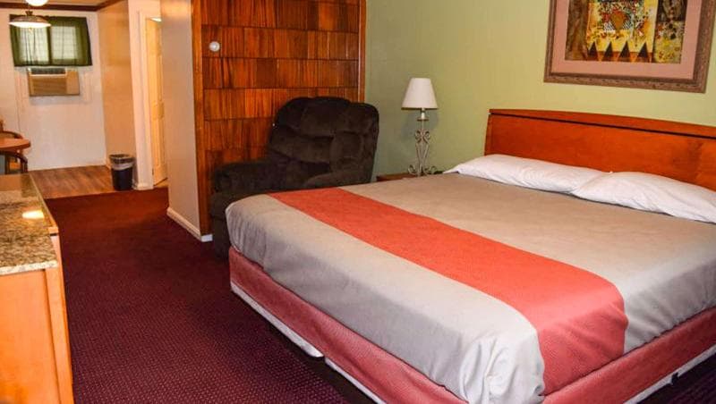 Relax Inn Bloomsburg 3