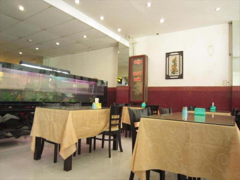 Hanh Long Hotel 4