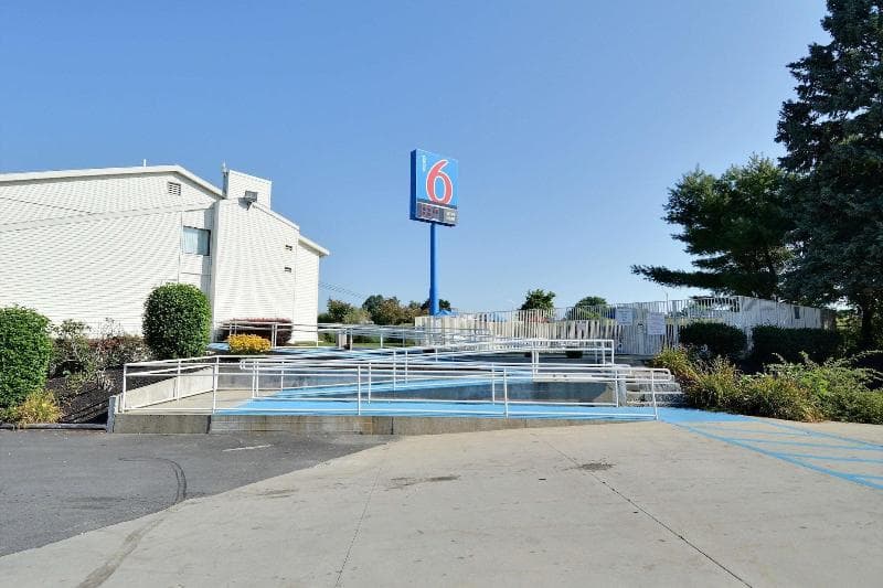 Motel 6 Nashua main