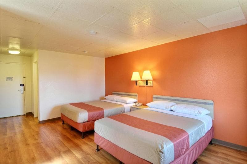 Motel 6 Nashua photo 1