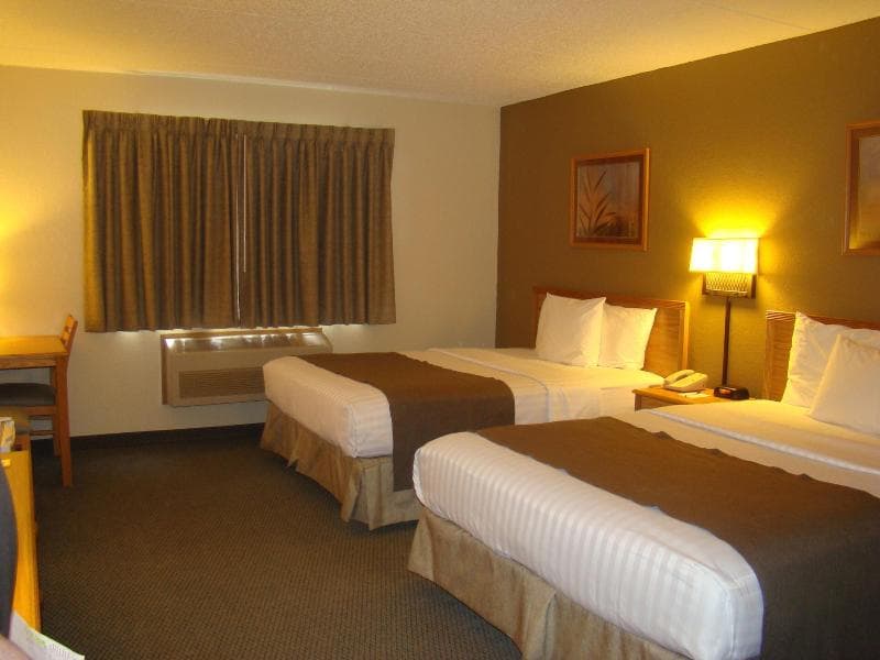 Boarders Inn & Suites Faribault 4