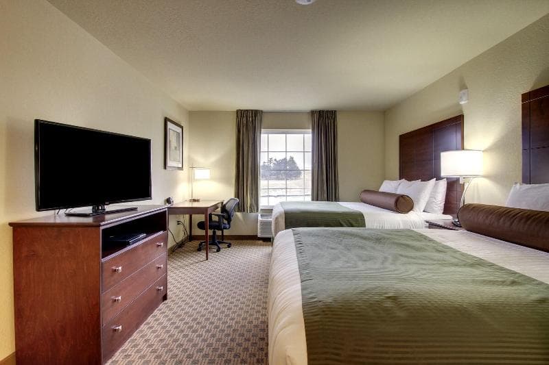 Cobblestone Inn And Suites Cambridge 5