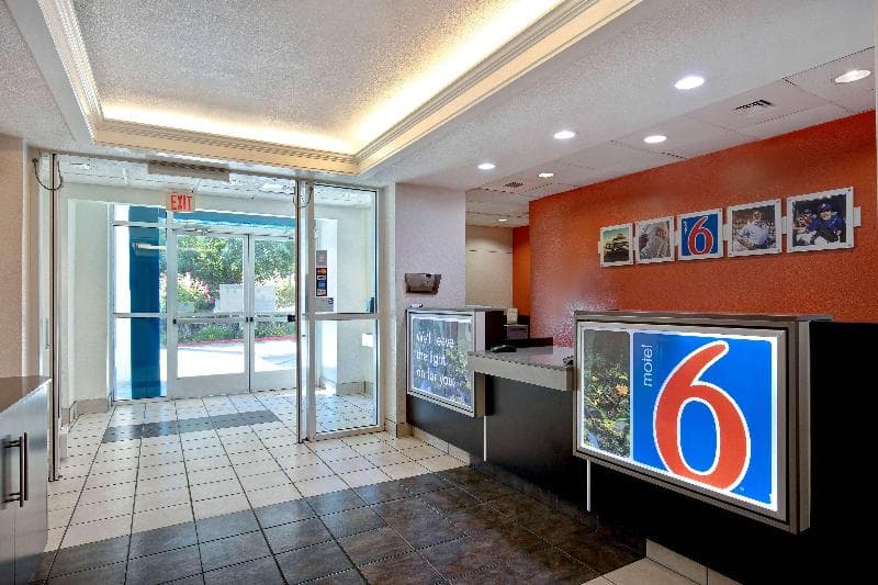 Motel 6 Gilroy 3
