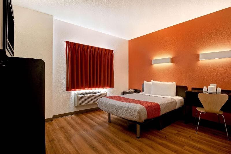 Motel 6 Gilroy 2