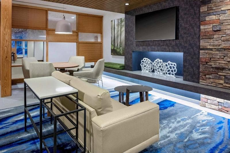 Fairfield Inn & Suites By Marriott Memphis Collier 5