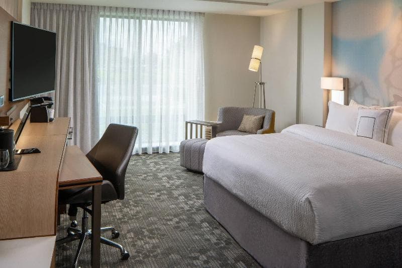 Courtyard By Marriott Lafayette South 4