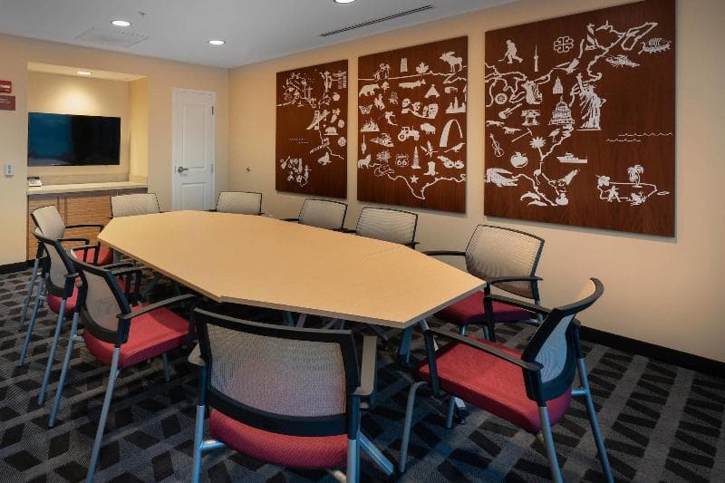 Towneplace Suites Milwaukee Oak Creek photo 1