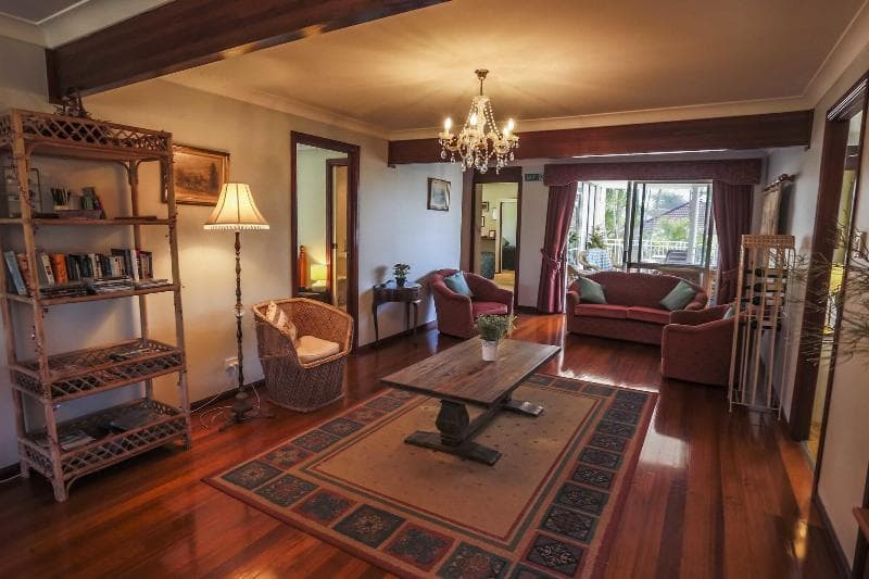Ainslie Manor Bed And Breakfast 4