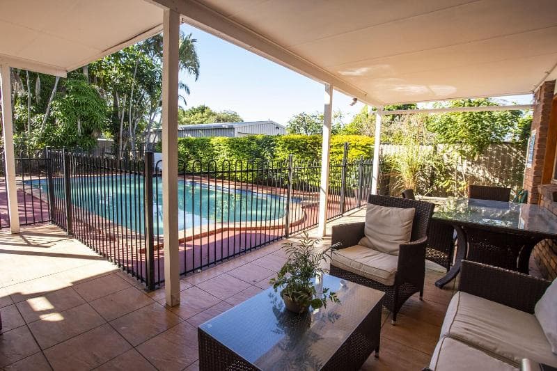 Ainslie Manor Bed And Breakfast 5