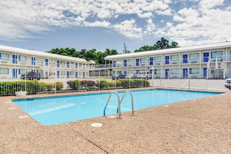 Motel 6 Fayetteville, AR 5