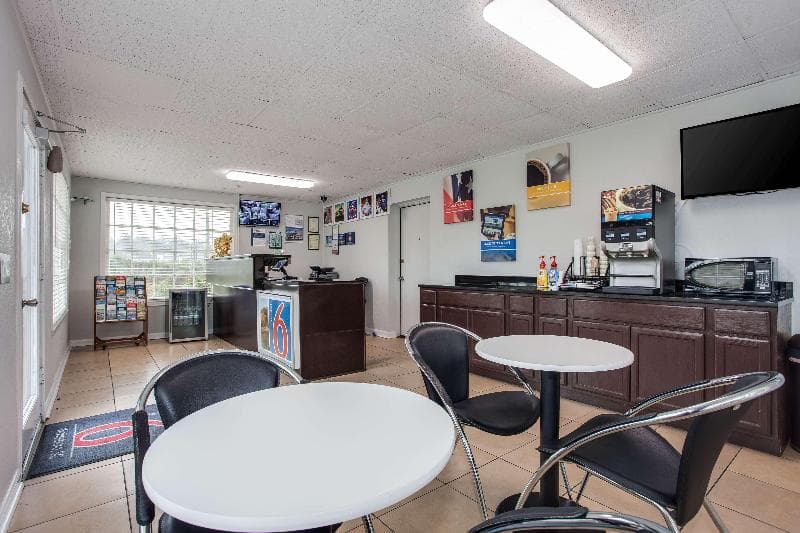 Motel 6 Walterboro, SC 4