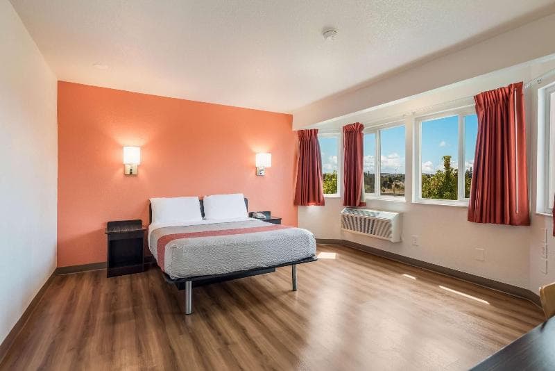 Motel 6 Rohnert Park 2