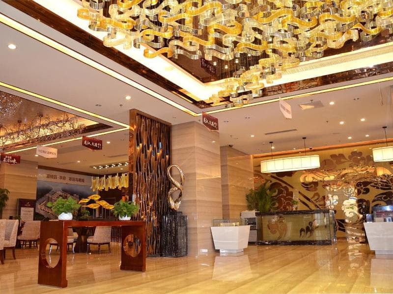 Longjiang Country Garden Phoenix Hotel 2
