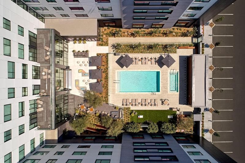 Hotel Element Santa Clara 3