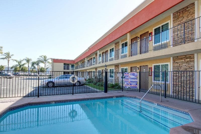 Ontario Inn & Suites 5