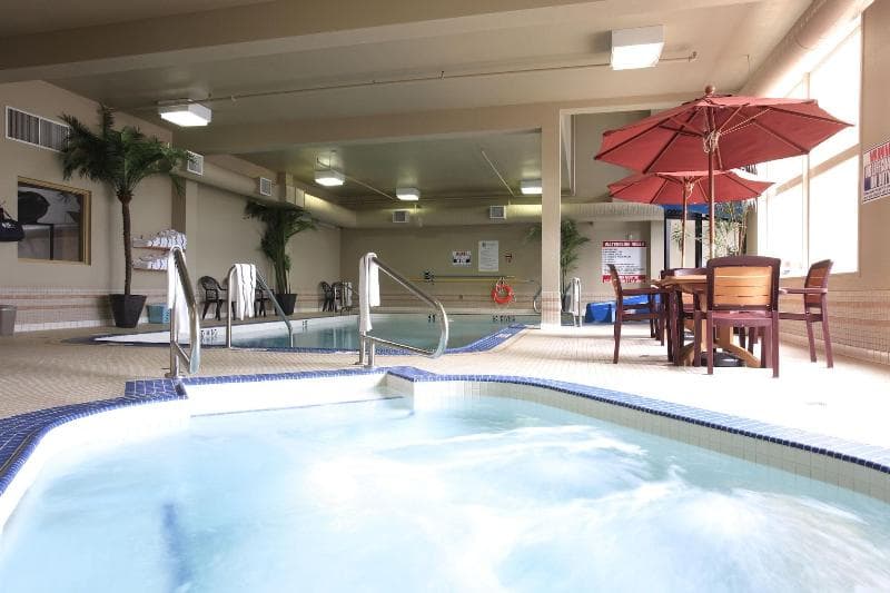 Pomeroy Hotel And Conference Centre Fort St John 3