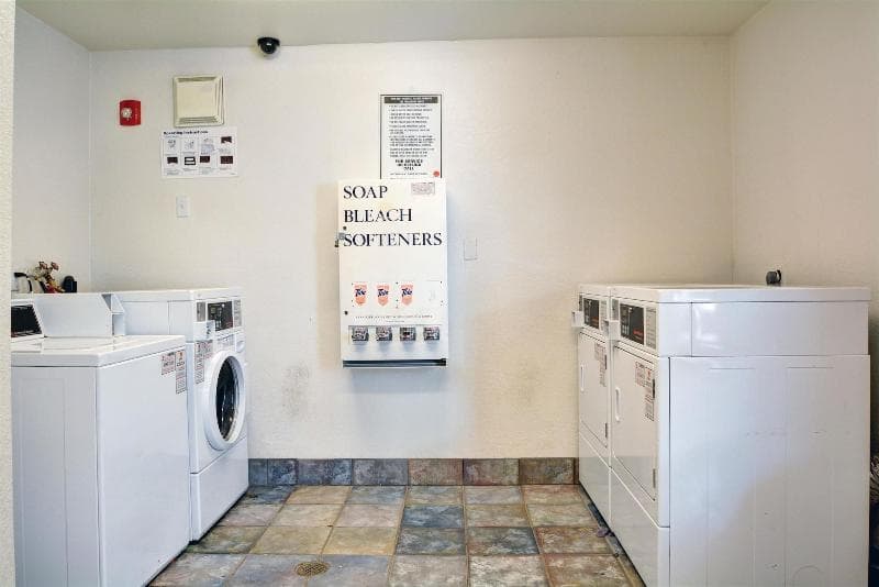 Motel 6 photo 1