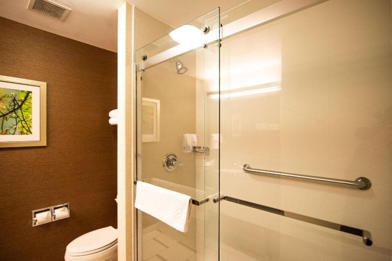 Fairfield Inn & Suites By Marriott Cleveland Avon 4