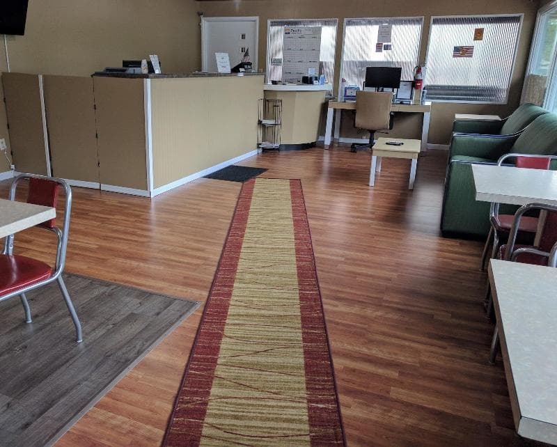 Hillcrest Motel 4