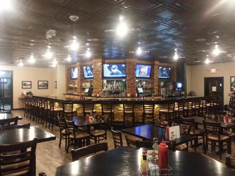Woodfield Inn And Suites 2
