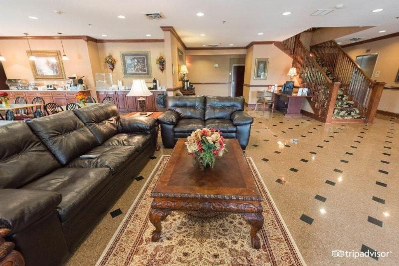 Mountain Inn And Suites Flat Rock 4
