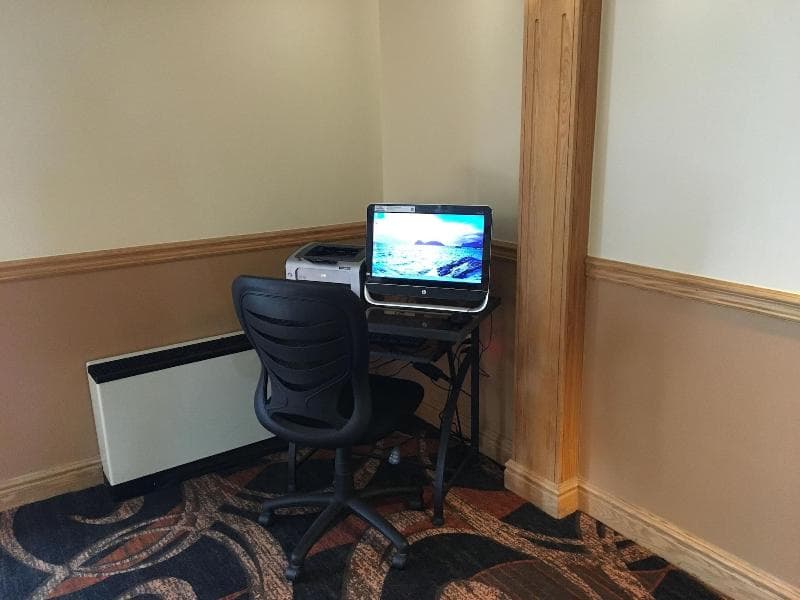Cabot Inn & Suites 1