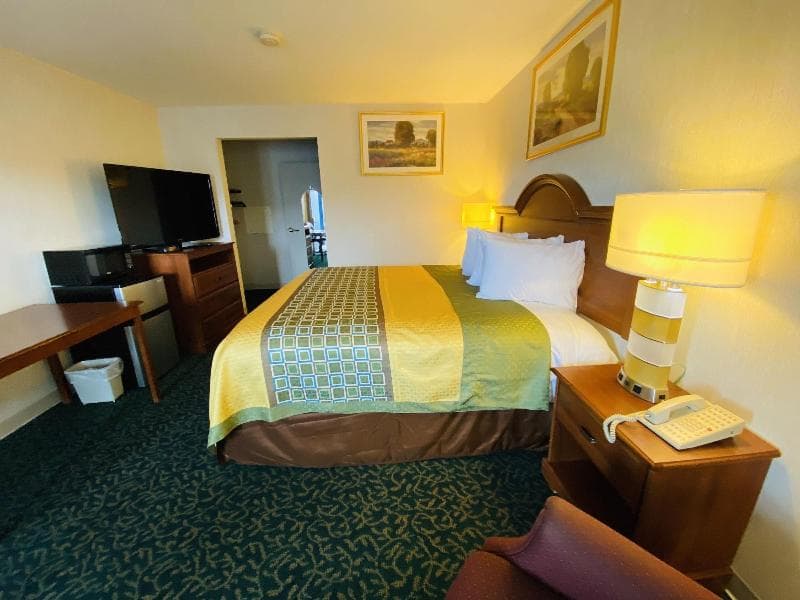Harrisonville Inn & Suites 3