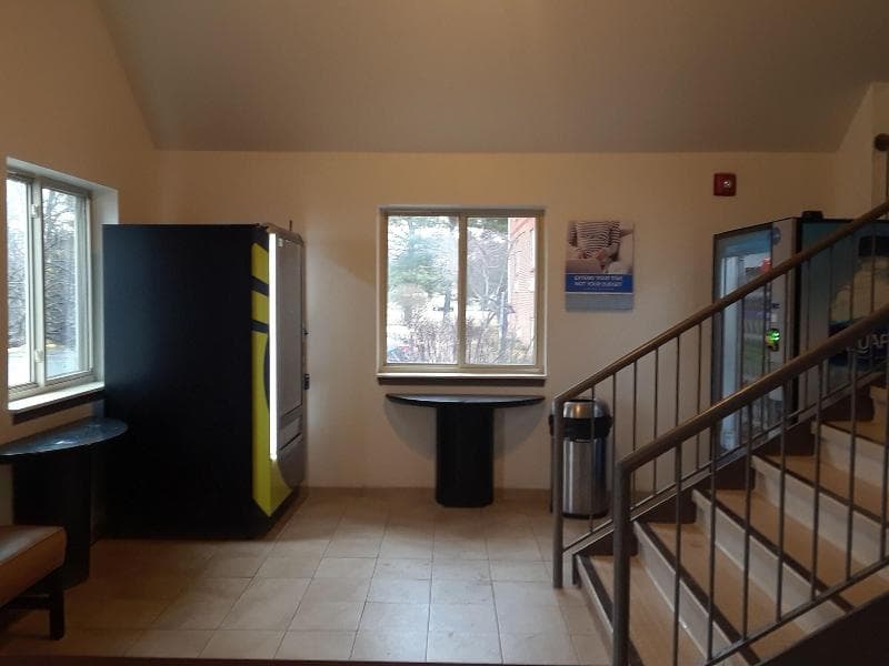 Host Inn & Suites 3
