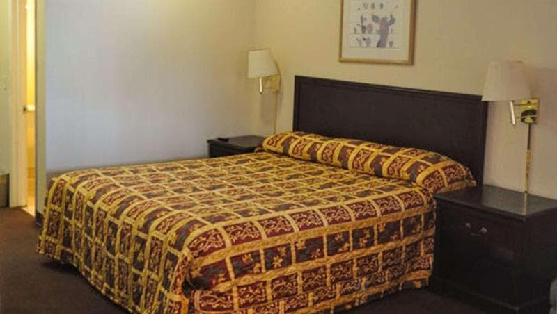 California Suites Motel 3