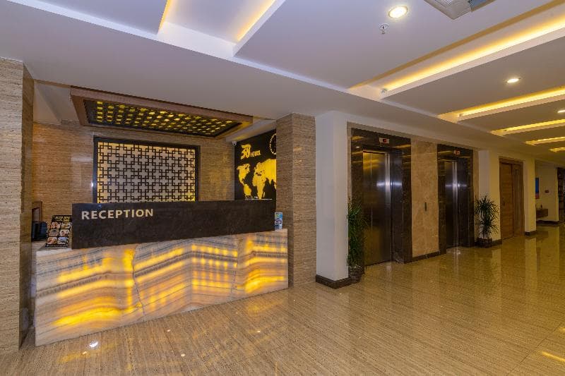 38 Hotel 3