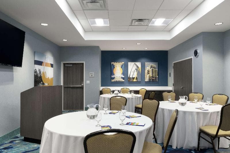 Hampton Inn O'Fallon, IL 1