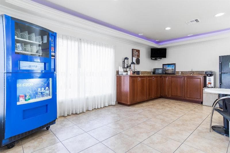 Motel 6 Mojave - Airport 2